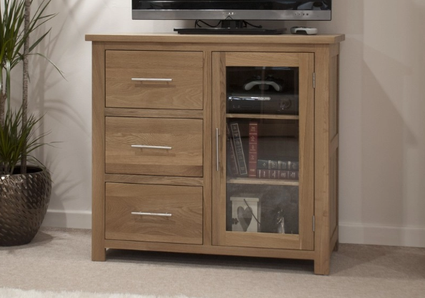 Oxford Oak - Small Glazed Chest
